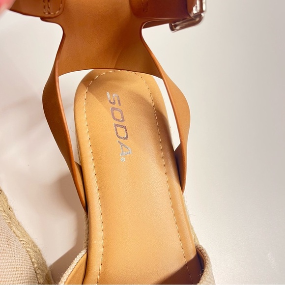 Imperfect Soda Stylish Espadrille Sandals open toe buckle ankle sz 7 tan brown - Picture 9 of 12
